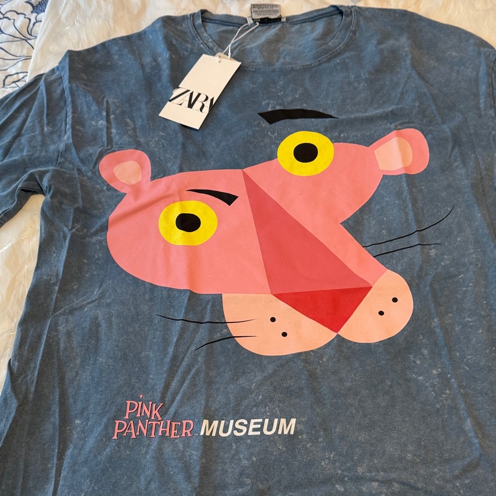 Zara Blue Tee with Pink Panther Museum Graphic - Picture 7 of 7